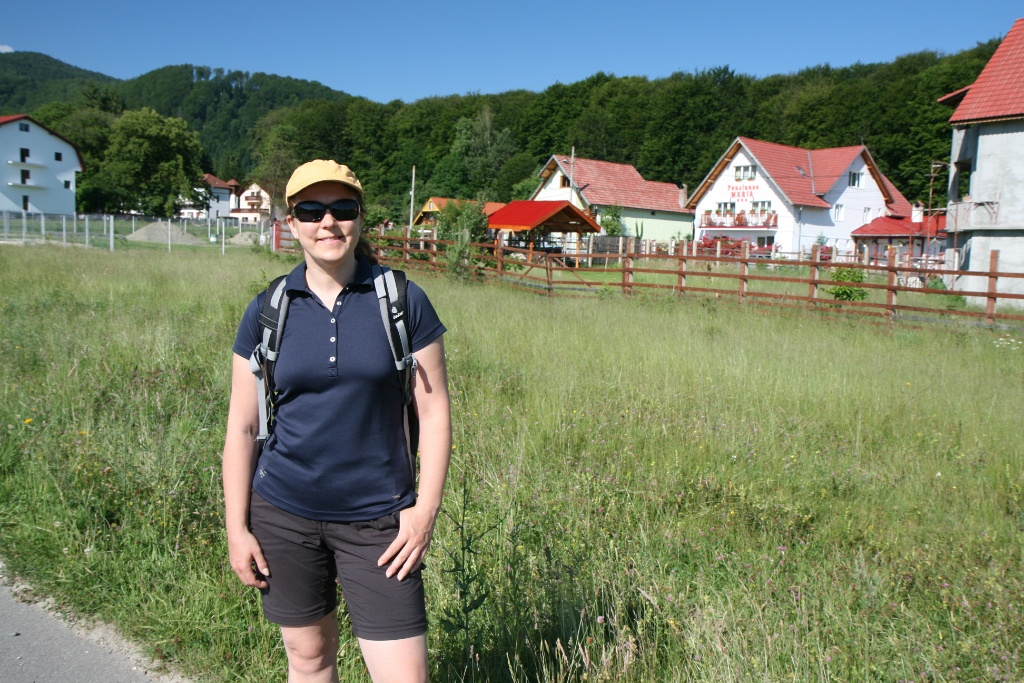 Rumänien_06-2014_0261.JPG - Start zur Wanderung ins Fagaras-Gebirge bei Sambata de Sus.