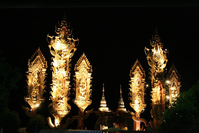 Thailand_2008_0858.JPG - In Sop Ruak am "Goldenen Dreieck".